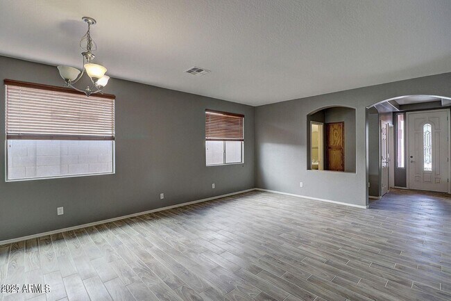 Building Photo - 4329 W Heyerdahl Dr