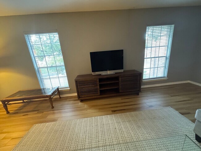 Building Photo - GREAT SPACIOUS CONDO | GATED | MEDICAL CENTER - 410 & IH10 | 3 BEDROOMS | 2 BATHROOMS