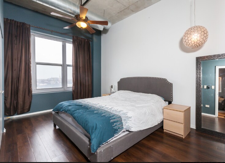 Building Photo - 933 W Van Buren St