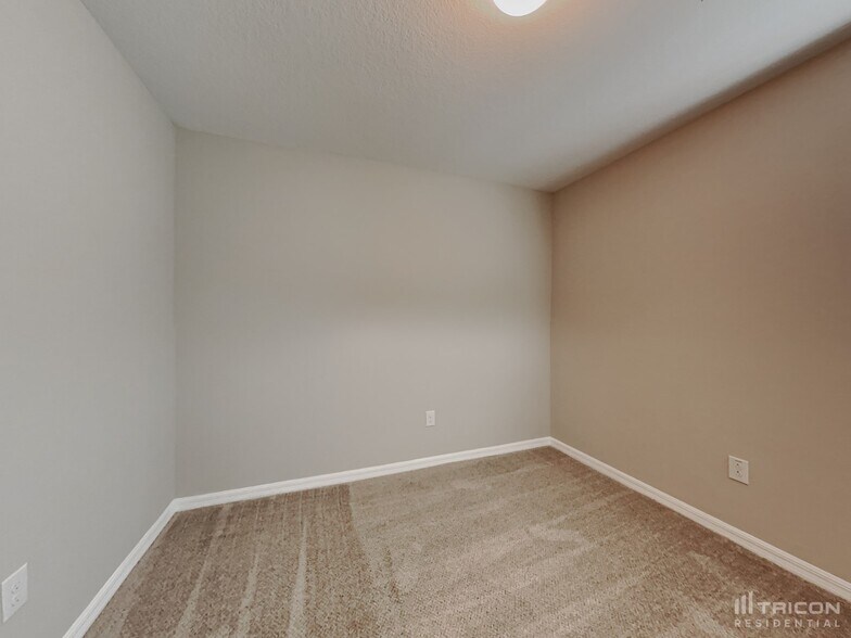 Building Photo - 4128 Salt Springs Ln