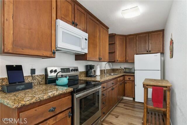 Building Photo - 2821 N Los Felices Rd