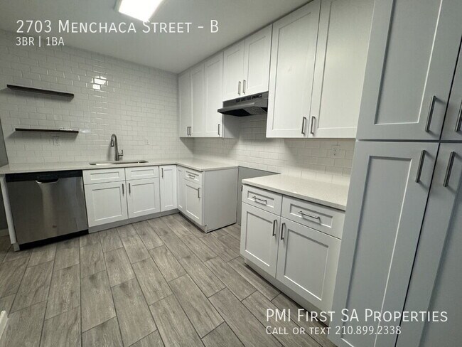 Building Photo - 2703 Menchaca St