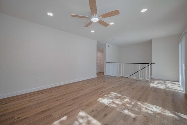 Building Photo - 1115 Augusta Dr