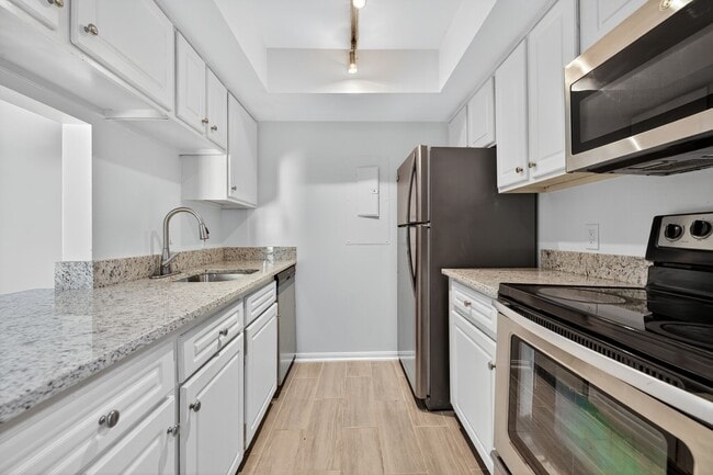 Primary Photo - 18318 Streamside Dr