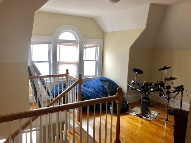 Building Photo - 29 Montcalm Ave