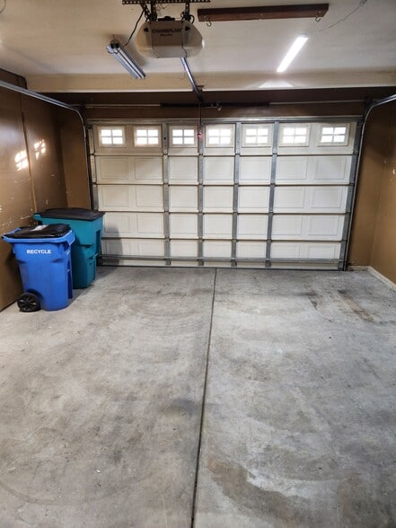 Building Photo - 2718 NW 118th Cir