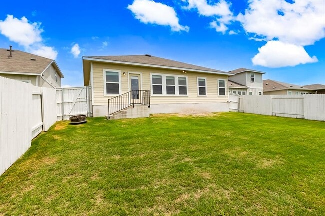 Building Photo - 2721 Winding Creek Rd