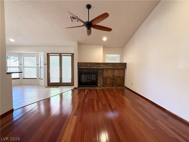 Building Photo - 3128 Donnegal Bay Dr