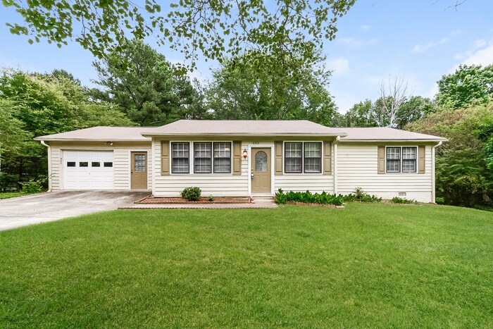 Primary Photo - 1311 Sunsweet Dr NE