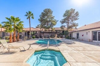 Building Photo - 2606 S Durango Dr