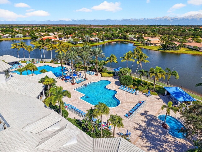 Building Photo - 2245 Sapphire Cir