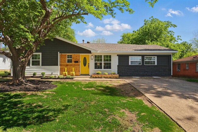 Building Photo - 13542 Purple Sage Rd