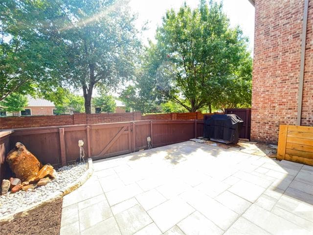 Building Photo - 6118 Eagle Nest Dr