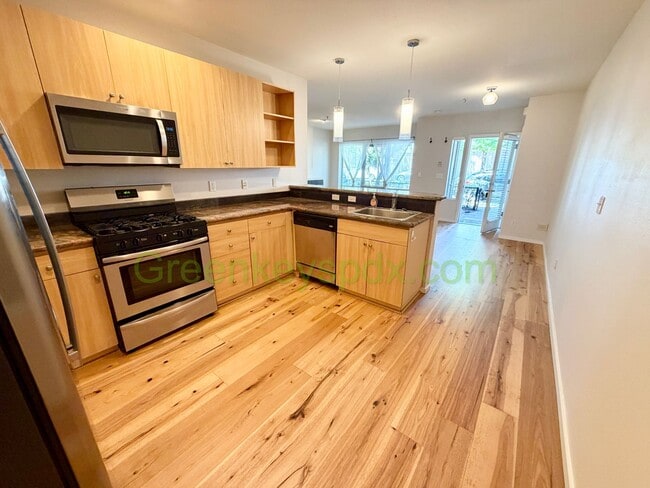 Building Photo - Awesome 1-bedroom condo near the heart of historic St. John's
