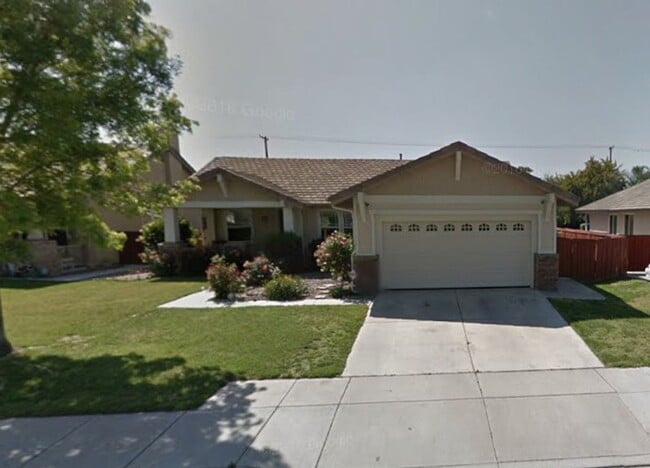 Building Photo - Charming 3-Bed, 2-Bath Single-Story Home i...
