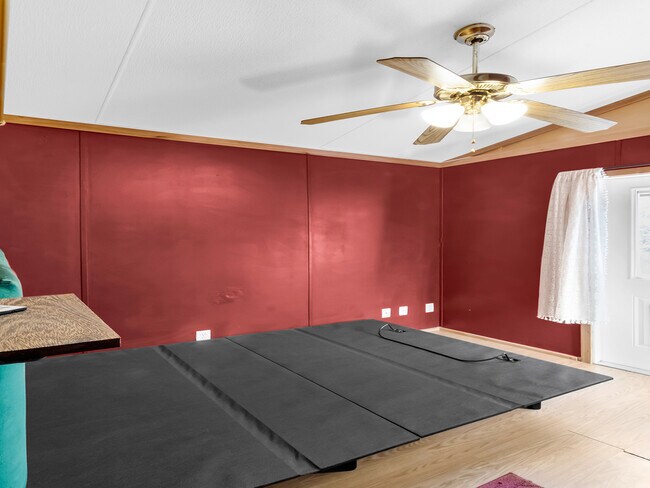 Building Photo - 1449 Suncrest St