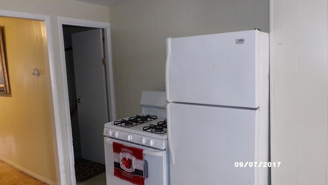 Building Photo - 3 bedroom in Easton PA 18042