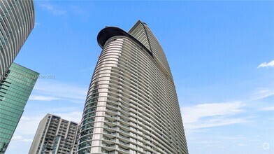 Building Photo - 300 Biscayne Blvd Way