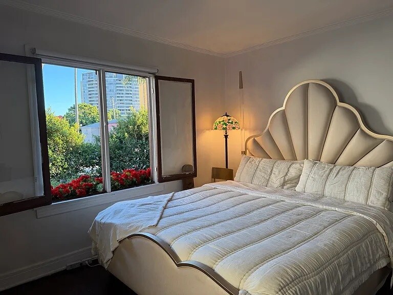 Building Photo - 725 Washington Blvd