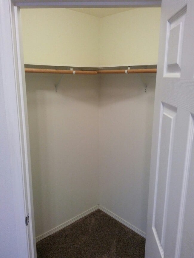 Building Photo - (872) Easy Street House - 3 Bedroom / 2.5 ...