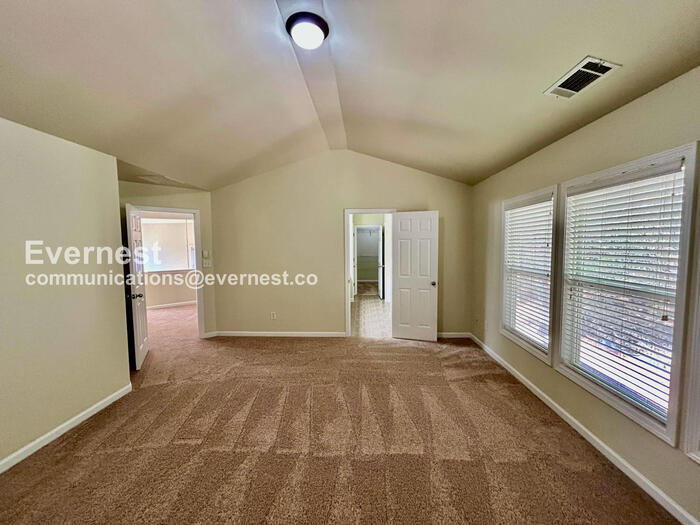 Building Photo - 3550 Red Willow Ct