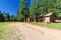 Building Photo - 2 bedroom charmer on W South for rent!