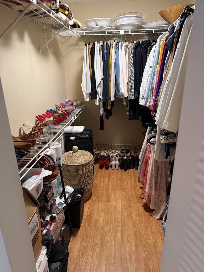 Building Photo - 15126 Ashland St