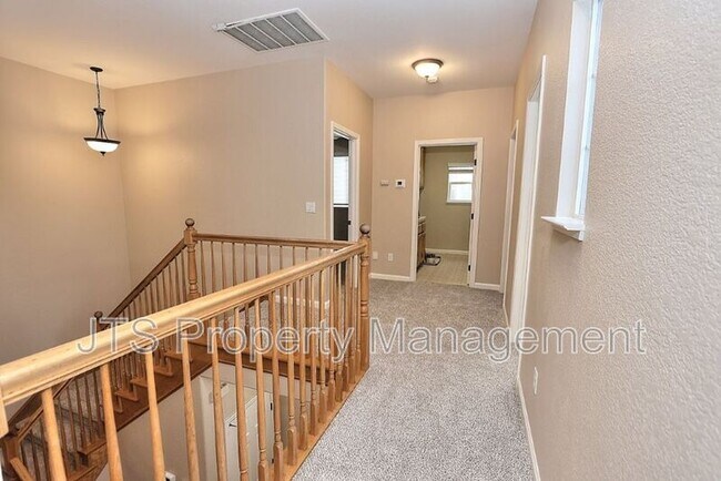 Building Photo - 2040 San Esteban Cir