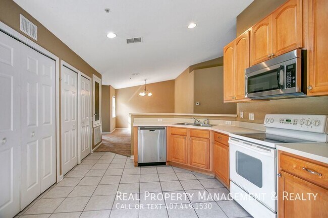 Building Photo - 3 BR / 2 BA Condo In Stonebridge Commons