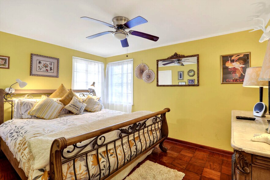 Building Photo - 2349 Ranchland Dr