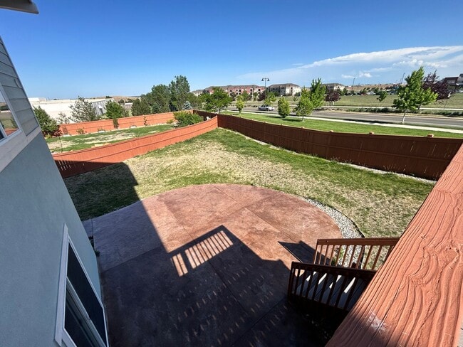 Building Photo - Spacious 5-Bedroom House with Large Fenced Yard