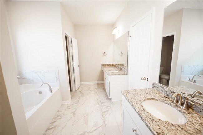 Building Photo - 125 Chilburn Cir