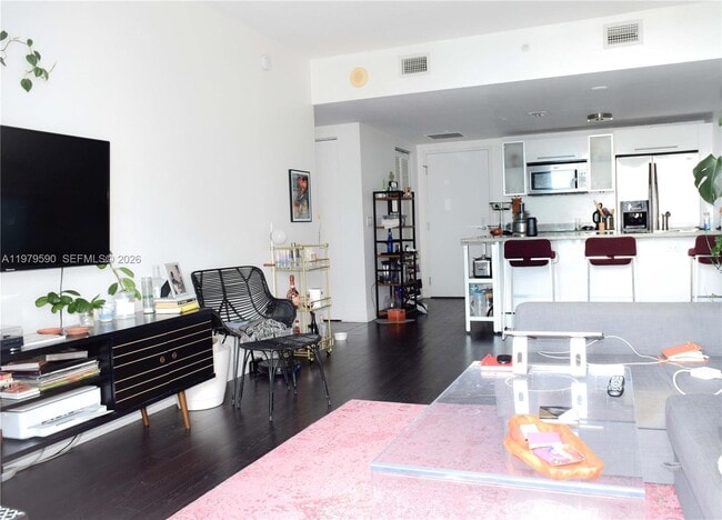 Building Photo - 185 SW 7th St