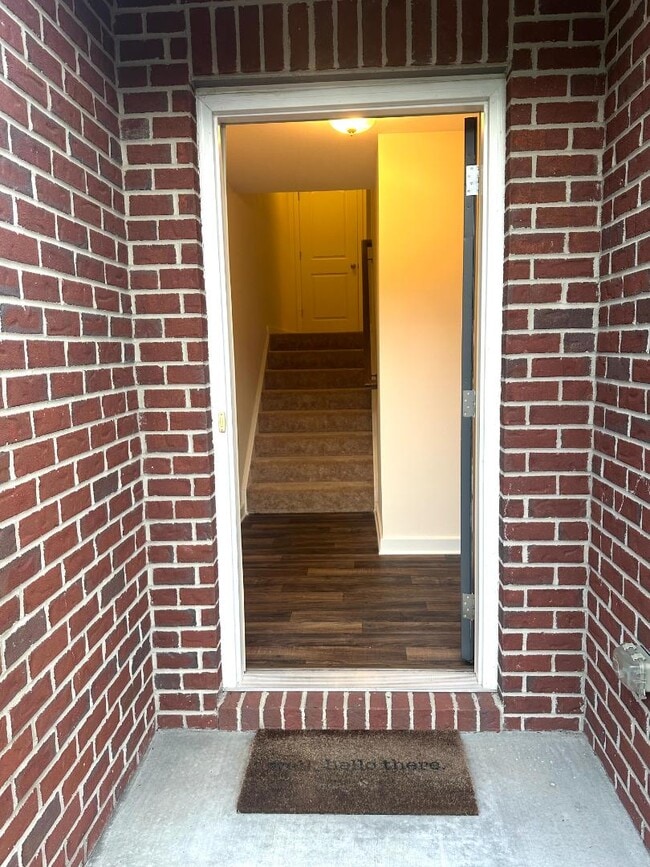 Building Photo - 35 Savage Ct