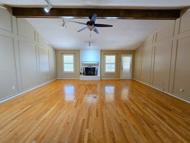 Building Photo - 3531 Hyde Park Ave