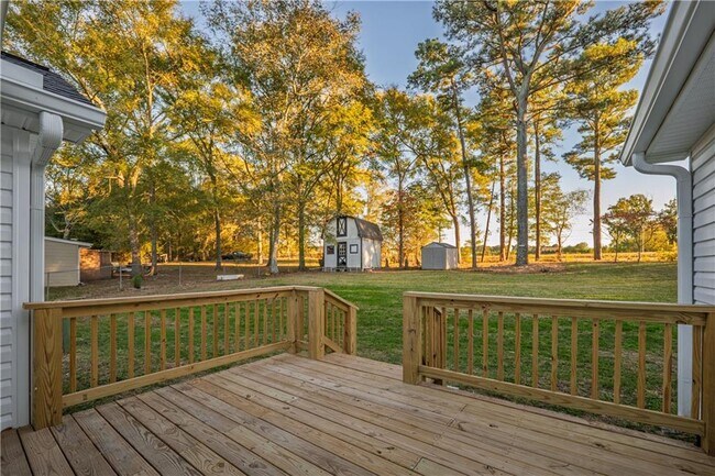 Building Photo - 42 Arnold Rd