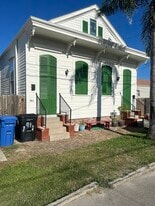 Building Photo - 1911 Lapeyrouse St