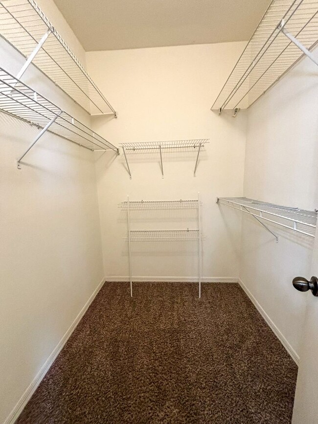 Building Photo - The Gables #29 - Pet Friendly!