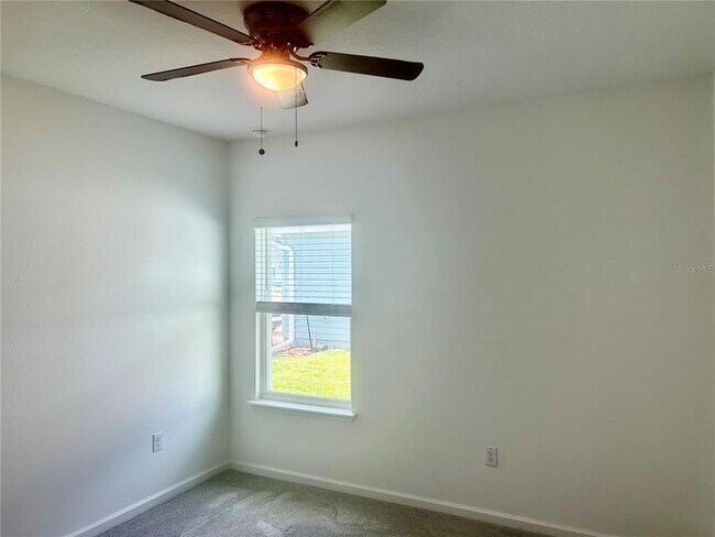 Building Photo - 4530 NW 14th Lp