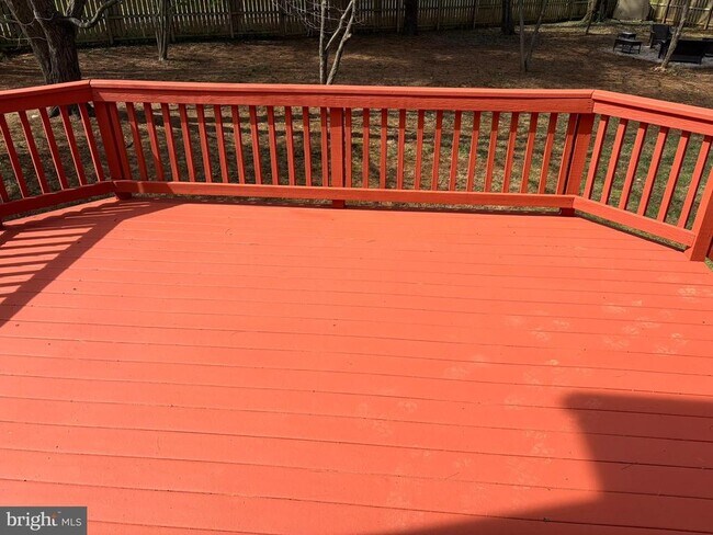 Building Photo - 506 Summervale Ct