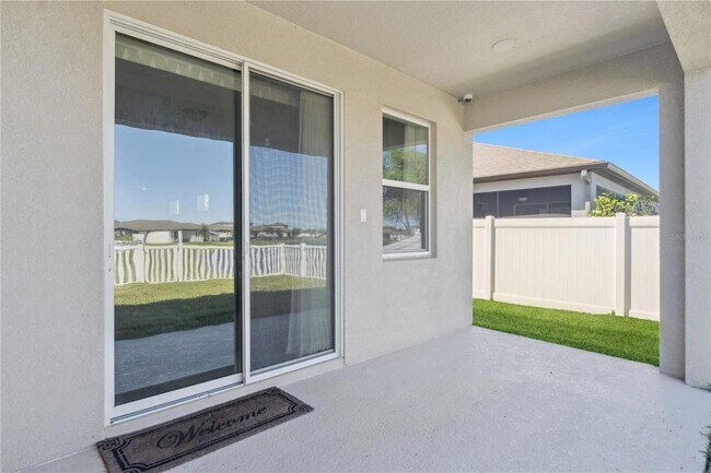 Building Photo - 2824 Neverland Dr