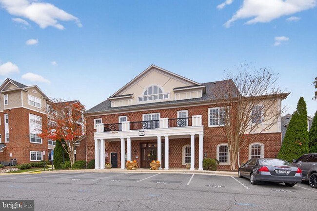 Building Photo - 12905 Centre Park Cir