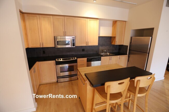 Building Photo - 1200 65th St