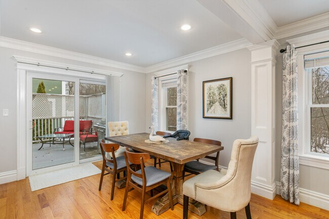 Building Photo - 3 Chapel Way