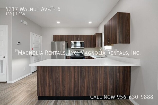 Building Photo - 4217 Walnut Ave