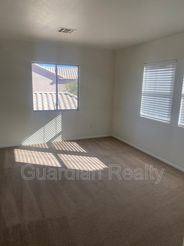 Building Photo - 780 Wigan Pier Dr