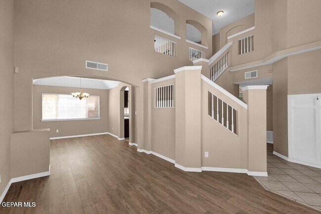 Building Photo - 3108 Tierra Nora Dr