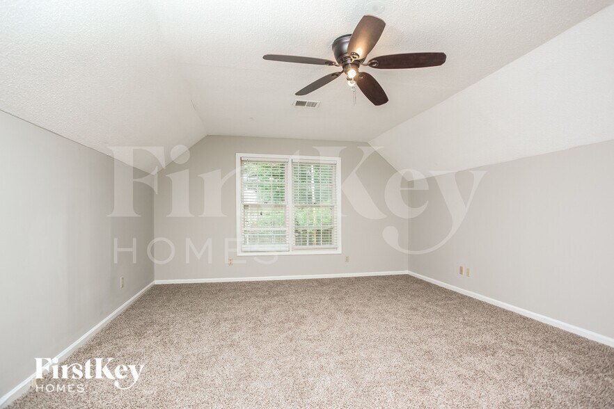 Building Photo - 8866 Quailwood Cove
