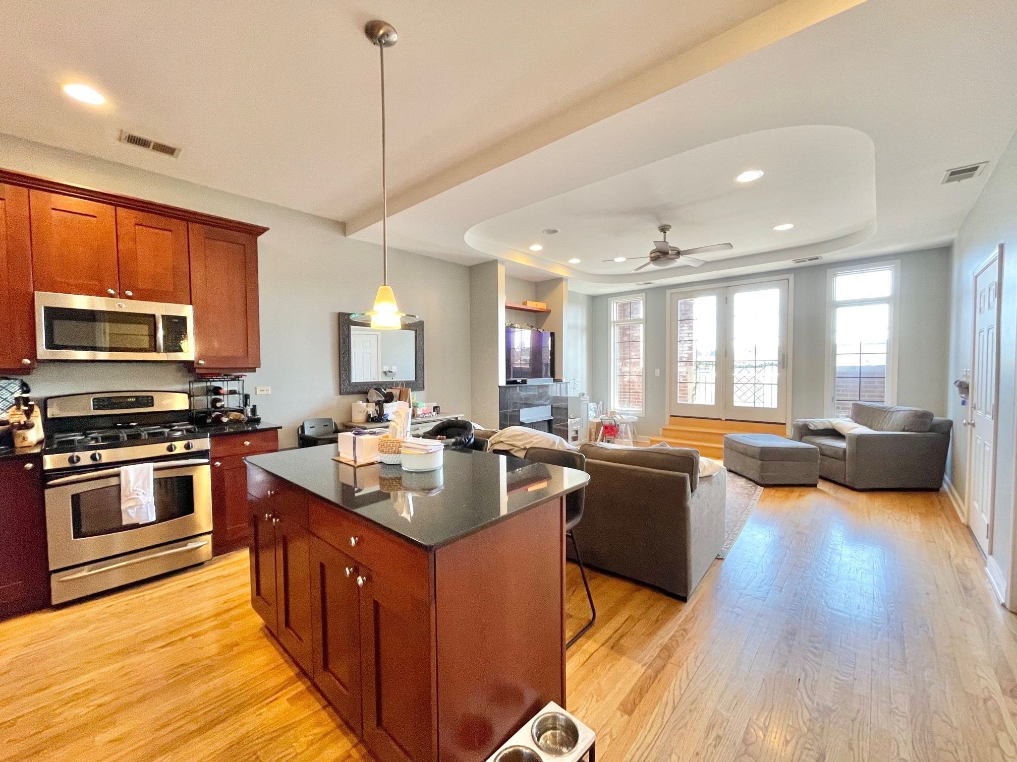 Building Photo - 2734 N Wolcott Ave