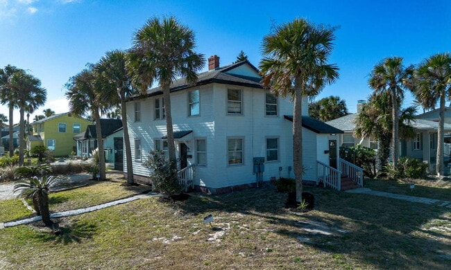 Building Photo - Pristine Neptune Beach Remodel: 2 Blocks to the Sand and Walkable to Everything!